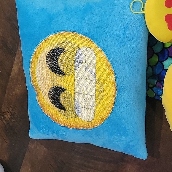 Justice barley used mermaid tail blanket and happy emoji plush pillows - Picture 2 of 4